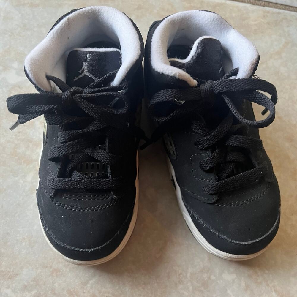 Jordan 5 black size 8C